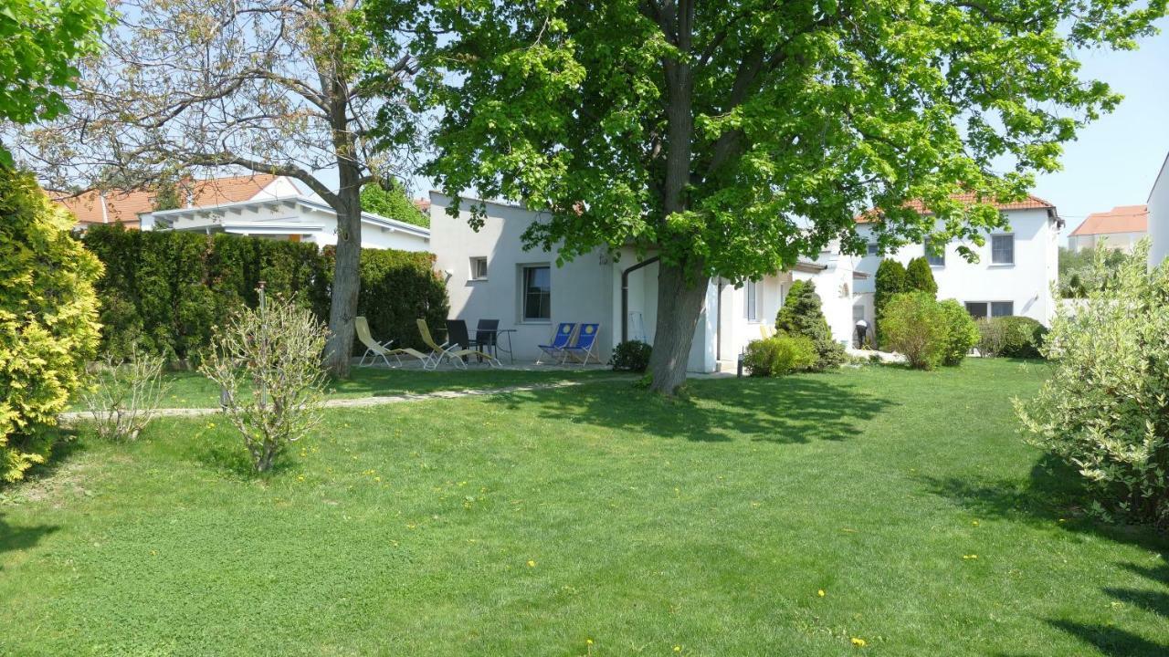 Gaestehaus Fischbach Jois Exterior photo